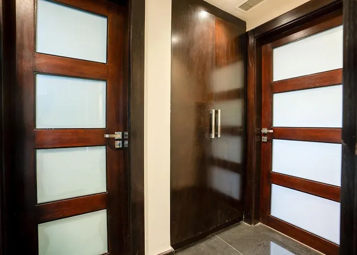 Private Ali Pasha 2br Pool Access + Dining Perks Hurghada